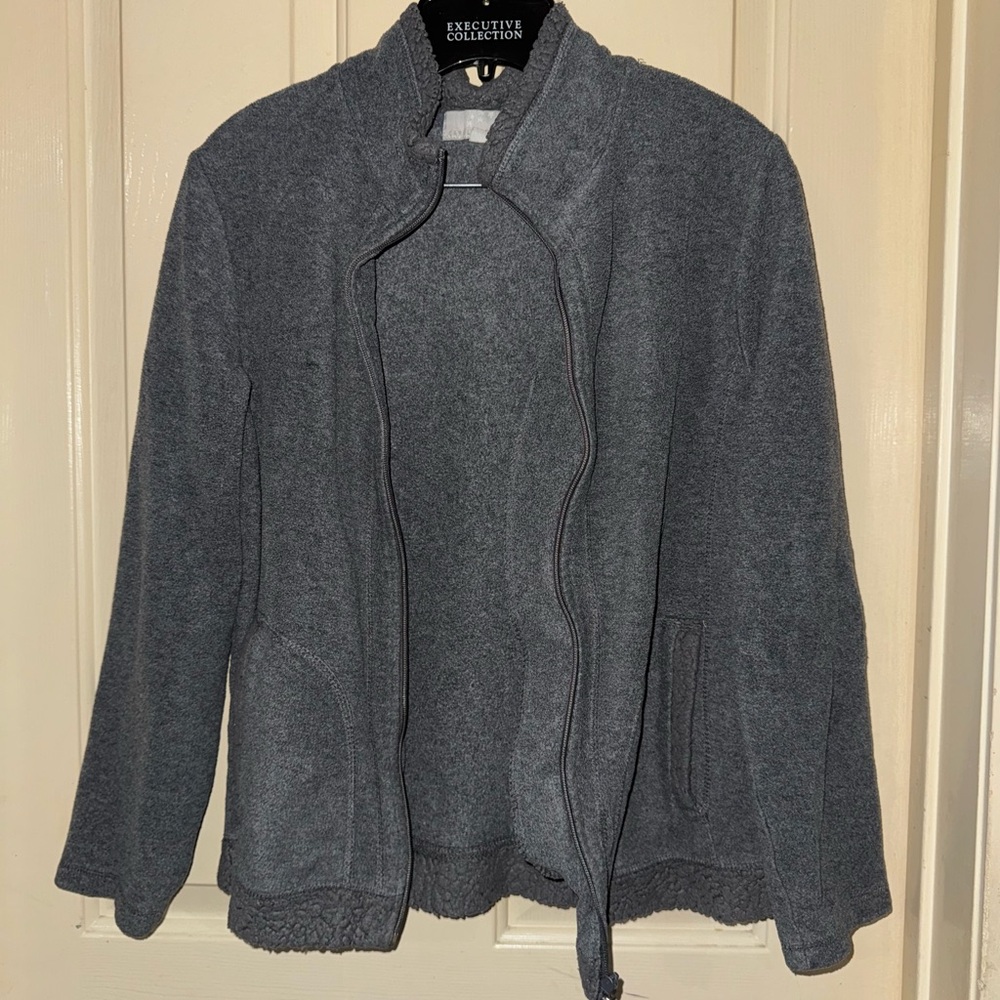 Fluffy grey jacket slightly used,